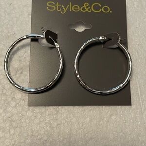 NWT Style & Co Silver-Tone Medium Hammered Hoop Earrings 1.38" ‼️New Never Worn